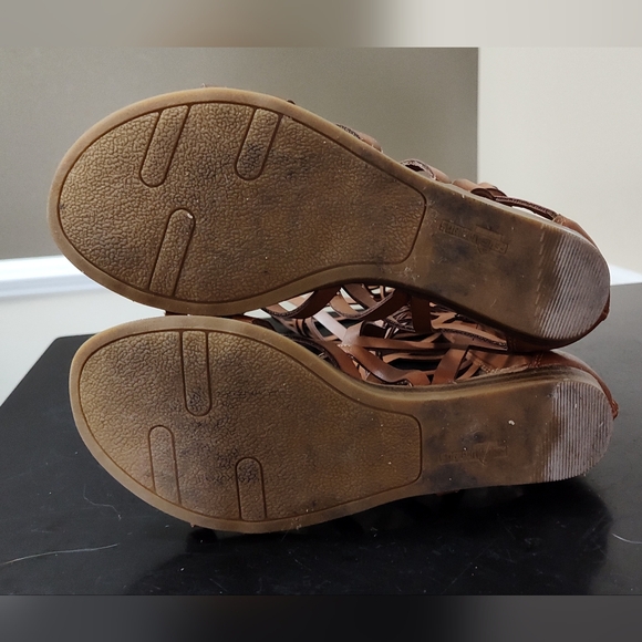 Fergalicious Graceful gladiator sandals - Picture 6 of 9